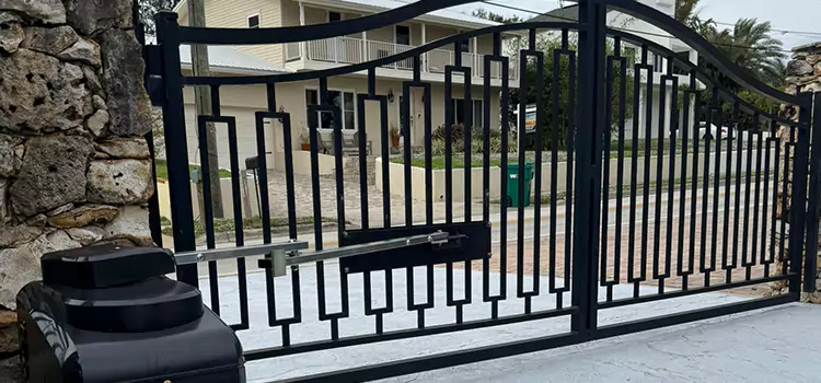 Swing Gate Opener with Keypad Milwaukee