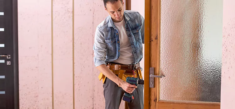 Door Glass Replacement Milwaukee
