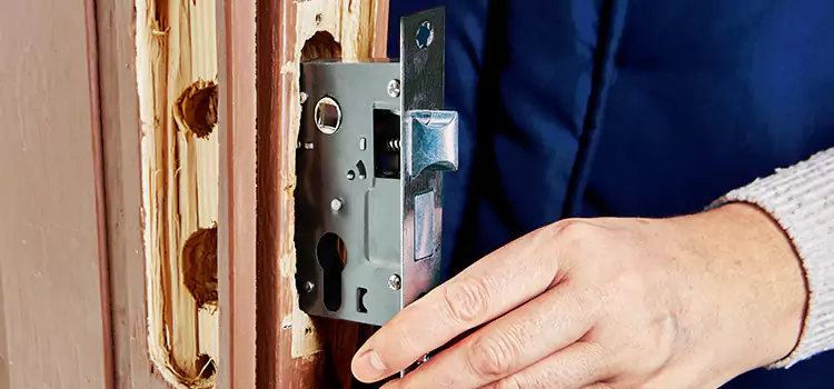 Garage Door Lock Replacement Milwaukee